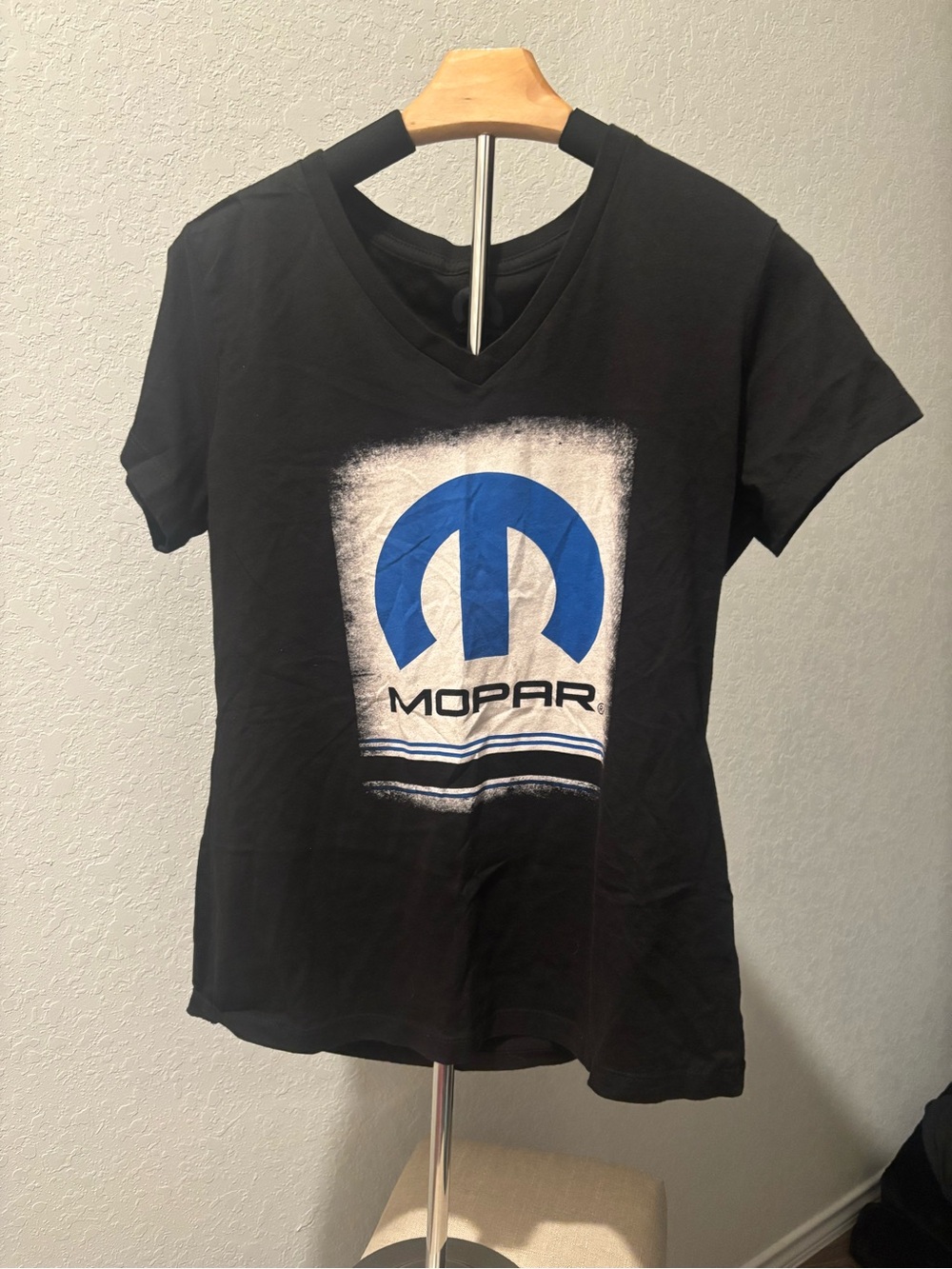 JH Design Mopar Logo Graphic T Shirt Distressed Racing Automotive Tee Women’s M